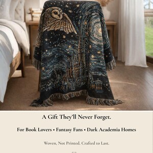 Book Lover Fantasy Blanket – Wizard Magic Inspired Throw, Dark Academia Castle Owl Tapestry, Gothic Literary Decor afbeelding 6