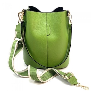 Green Leather Bucket Bag for women,green elegant leather bag,green crossbody bag,luxury handbag,green tote bag,shoulder bag,leather tote