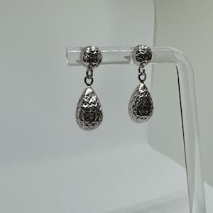 Orecchini pendenti in oro bianco 14k con taglio a diamante GCJ George Carter Jessop, SENZA RETRO