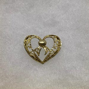 Collana vintage con ciondolo a forma di cuore in oro giallo 10K con taglio a diamante, grande