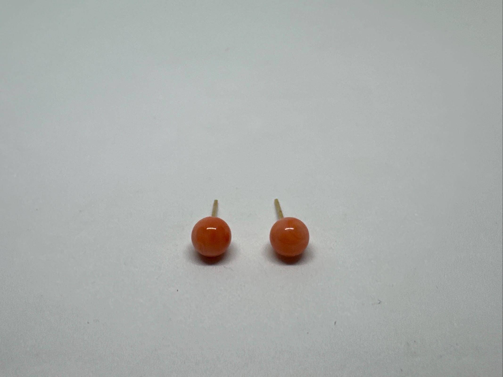 Gorgeous Vintage 6mm Pink Salmon Coral Bead 14K Yellow Gold Stud Earrings