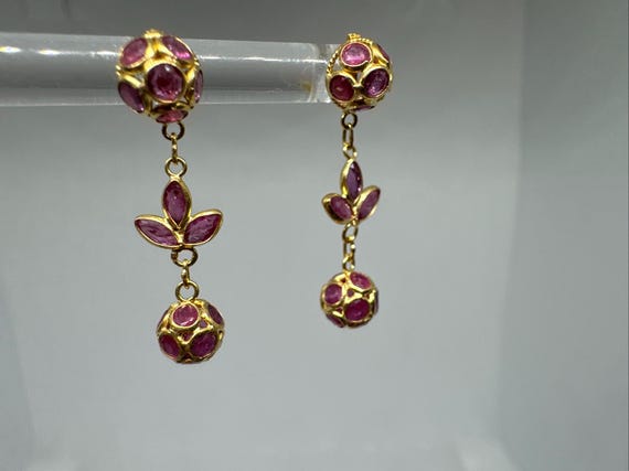 Gorgeous 18k Solid Yellow Gold Ruby Filigree Dang… - image 7