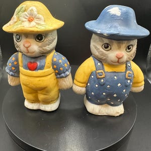 Vintage Cats In Overalls Salt And Pepper Shaker Set Ceramic Hand Painted 3”