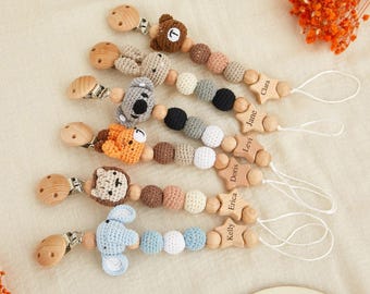 Personalized Dummy Clip with Crocheted Animal, Custom Baby shower Gift, Pacifier Holder With Name, Wooden Beech Holder, Newborn Gift