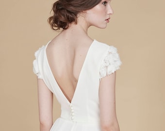 Au printemps chiffon backless bridal top with textured cap sleeves