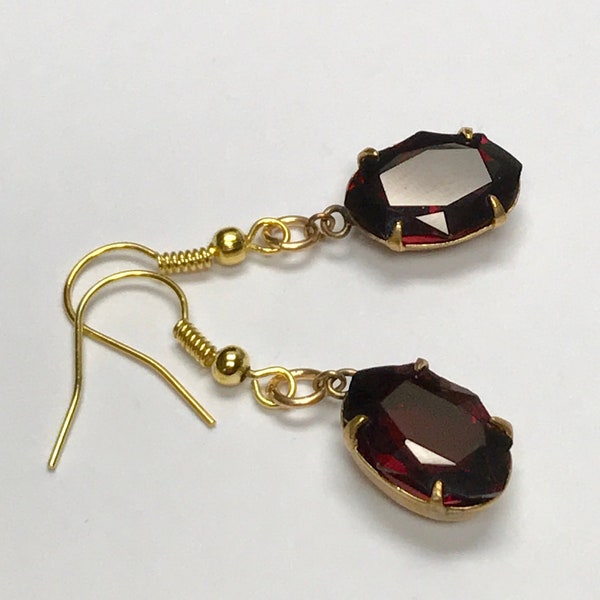 Vintage GARNET RED SWAROVSKI Faceted Crystal Earrings Cabochon Bead Gold Setting Dangle Drop