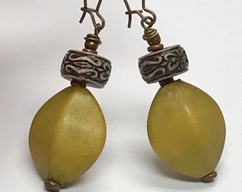 Vintage Lucite Brown Yellow Green Pinched Oval Bead Earrings Gold Brown Drop Dangle ,Long Antiqued Brass Kidney Ear Wire -Pistachio Nut
