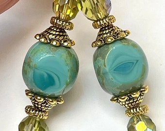 Vintage German Picasso Cathedral Glass Rare Turquoise Green Beads Drop Earrings,Vintage Crystal Beads Peridot Green A/B Iridescent,Gold