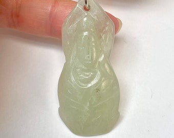 Tirador de luz/ventilador de estilo balinés con cuentas de plata y estilo asiático, con figura de Buda Bodhisattva Guanyin, de cerámica celadón verde, tallada a mano.