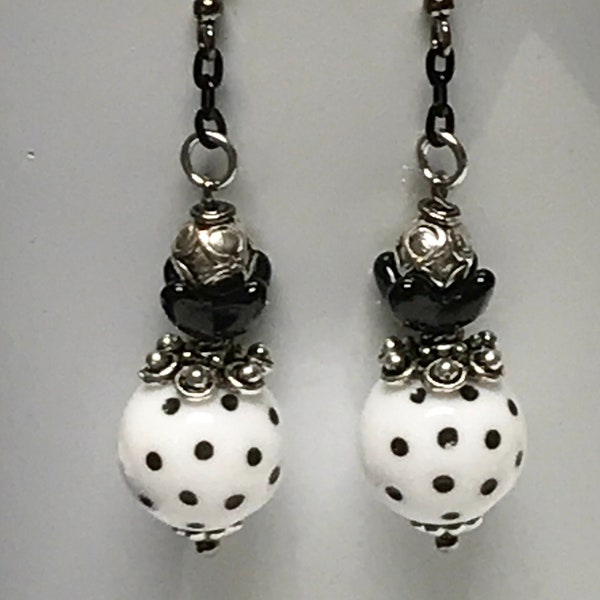 Vintage German Lucite BLACK POLKA DOT White Bead Earrings,Vintage German Black Glass Flower Bead,Bali Style Silver Beads,Black Chain