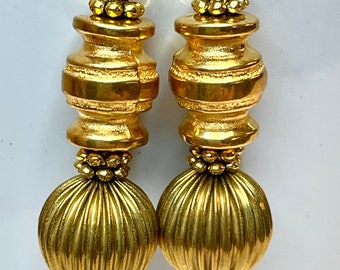 Vintage LUCITE Gold Plated Ribbed BARREL Bead Dangle Earrings, Vintage Brass Beads, Gold Plated Spacer Bead, Gold Plated Ear Wires