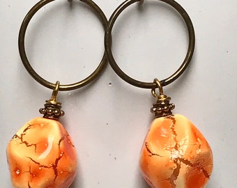 Vintage Japanese Lucite Crackle Orange Nugget Bead Earrings, Antiqued Brass Hoops