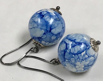Vintage Japanese Lucite COBALT BLUE SWIRLS White Dangle Drop Bead Earrings ,Oxidized Ear Wires