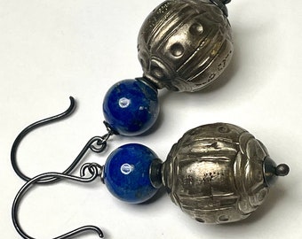 ANTIQUE Silver Qing Dynasty Chinese Etched Bead Earrings ,Vintage AAA Grade LAPIS Beads, Handmade Oxidized Sterling Silver Ear Wires