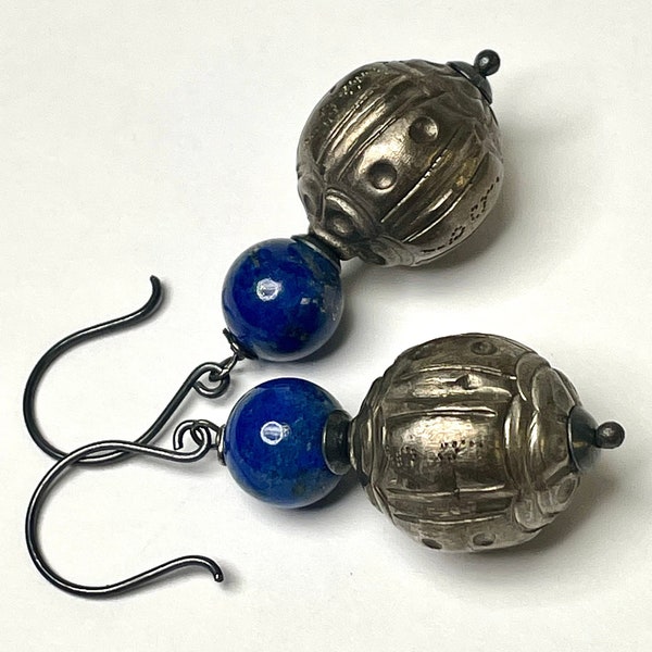 ANTIQUE Silver Qing Dynasty Chinese Etched Bead Earrings ,Vintage AAA Grade LAPIS Beads, Handmade Oxidized Sterling Silver Ear Wires