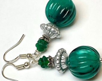 Vintage LUCITE Teal Green Black Striped Dangle Bead Earrings,Vintage Silver Ruffled Bead,Green Corkscrew Bead,Silver Plated Ear Wires