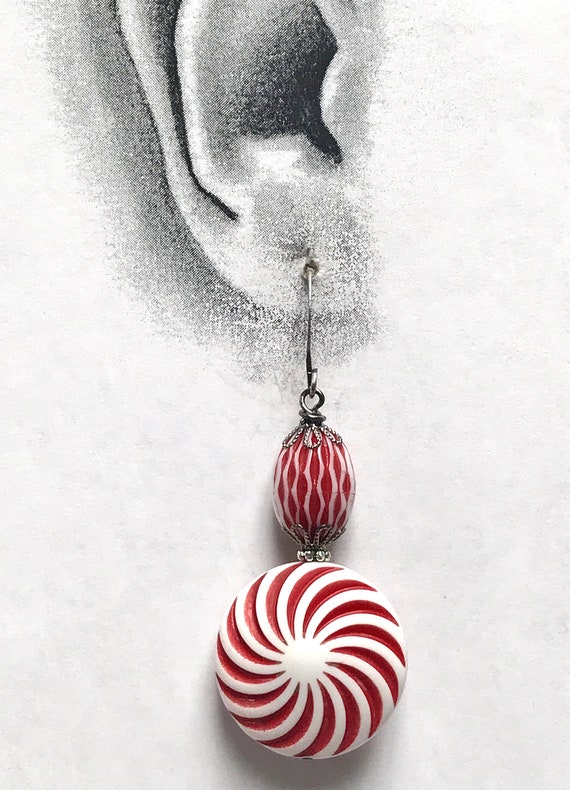 Vintage Italian Lucite RED WHITE PINWHEEL Bead Da… - image 5