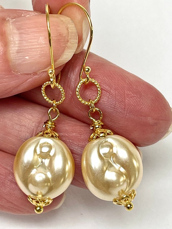 Vintage Glass Pearl Japan 1940 Bead Dangle Earring