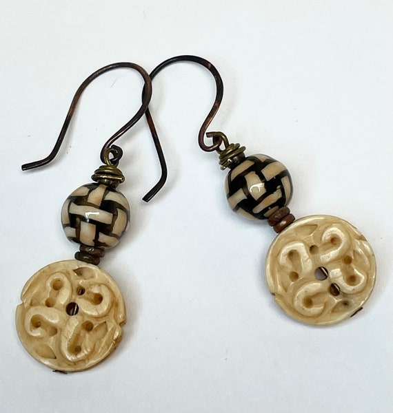 Vintage Chinese Carved BONE KNOT Bead Dangle Earr… - image 3