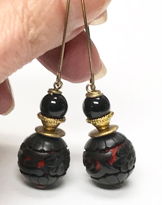 Vintage Chinese Cinnabar Black Red Long Dangle Bea