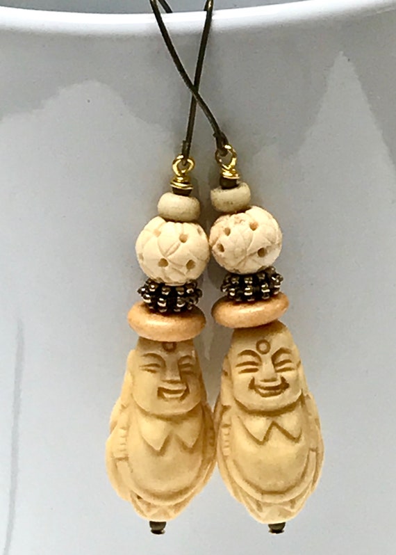Vintage BONE Buddha Carved Bead Dangle Drop Earri… - image 5