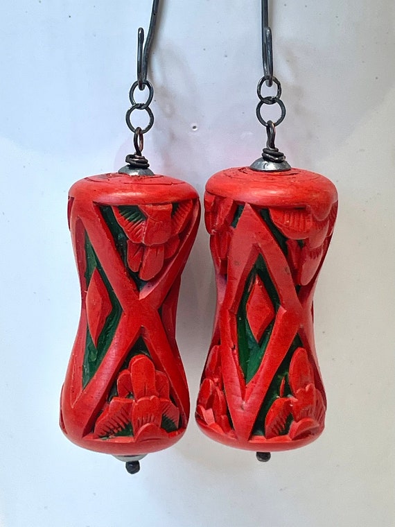 Vintage Chinese RED CINNABAR BARREL Long Beaded D… - image 2