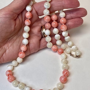 Vintage PRECIOUS Pink Angel Skin CORAL Mother Of Pearl Knotted OOAK Bead Necklace, 14K Gold Lobster Claw Clasp