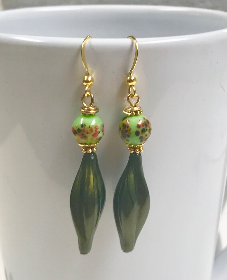 Vintage Japanese LIME GREEN Millefiori Glass Bead Dangle Drop Earrings, Vintage German Jade Green Lucite Beads,Gold Plated French Ear Wires image 4