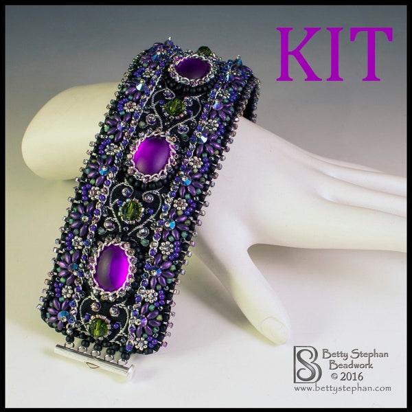 KIT- Anastasia Cuff Bracelet Perlenstickerei Farbe Lila