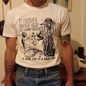 「この町の警官はみんな嫌い」ヘビーコットンTシャツ