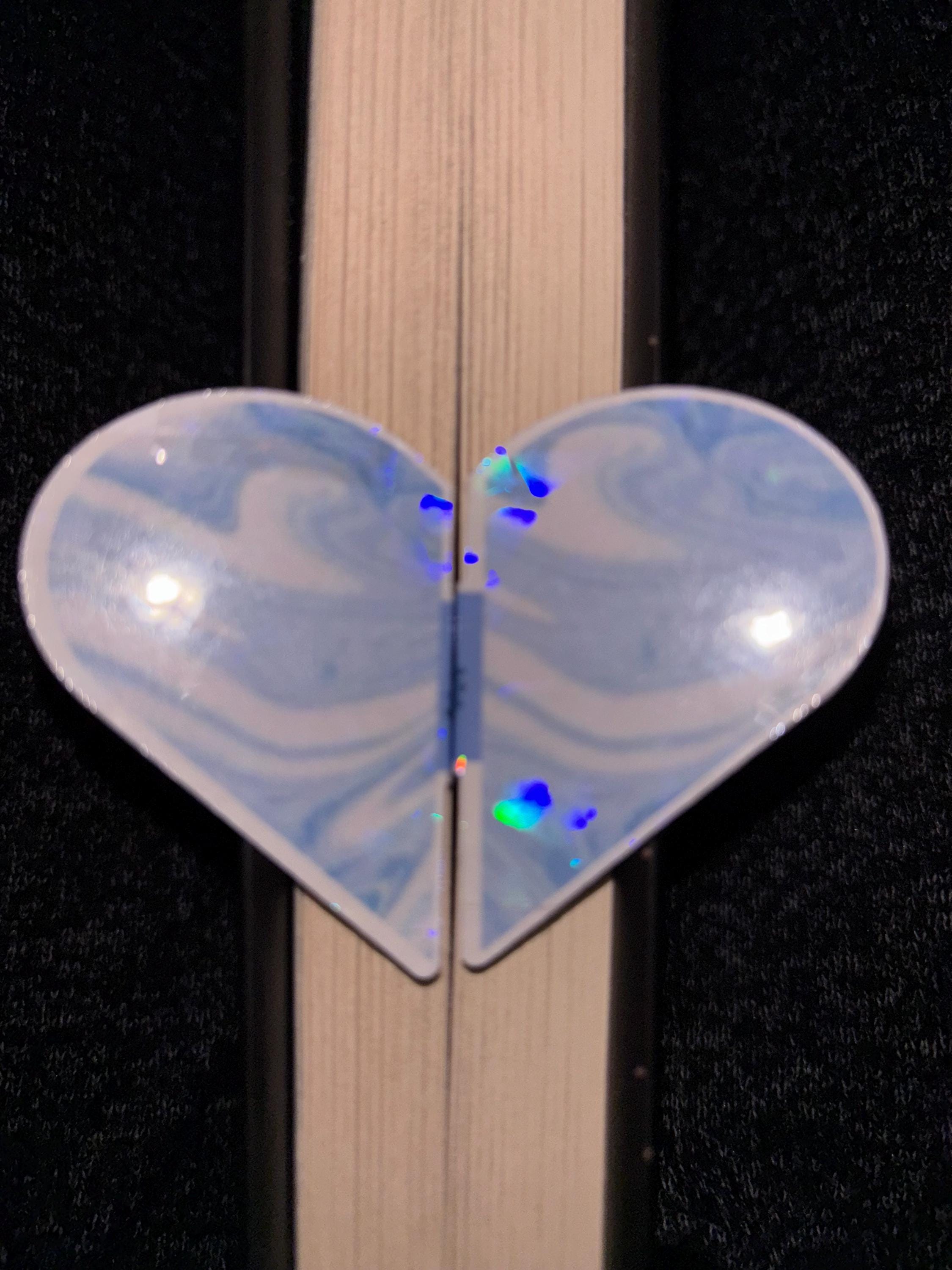 Read Between The Lines | Pop-Up Marble Heart Bookmarks | Matte or Holographic | Pre-Scored Bookish Quote Page Savers - Thumbnail 2