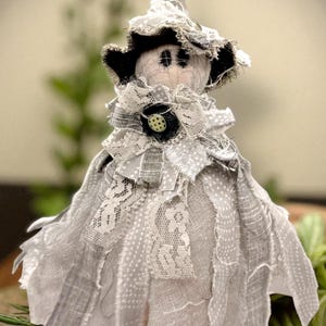 Handcrafted Primitive Ghost Witch Figurine - Gothic Halloween Decor for Spooky Home Accents & Witchy Gifts