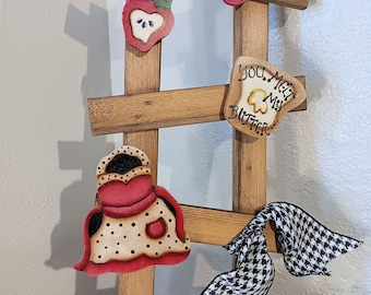 Magnet Board, Mini wood ladder, Whimsy ladders, Table top ladders, Home décor, Avant Grande gifts