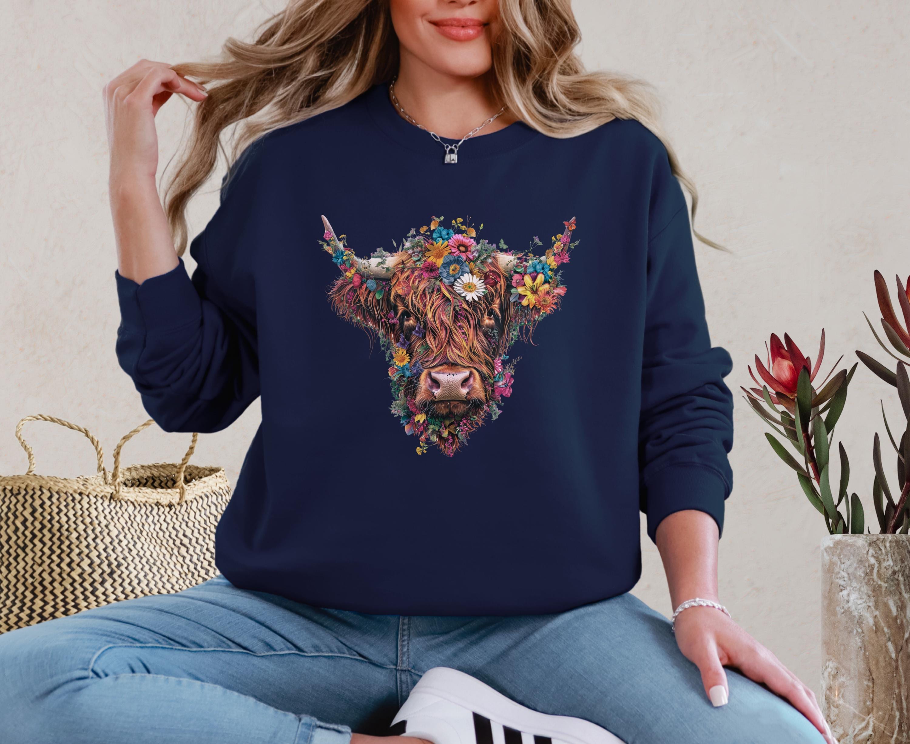Highland Cow Sweatshirt, Animal Hoodie, Floral Animal Sweatshirt, Animal Hoodie, Boho Style Sweatshirt, Gift For Animal Lover, Gift for Her