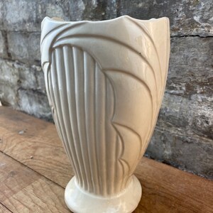 Vintage Ceramic Ivory Art Deco Vase