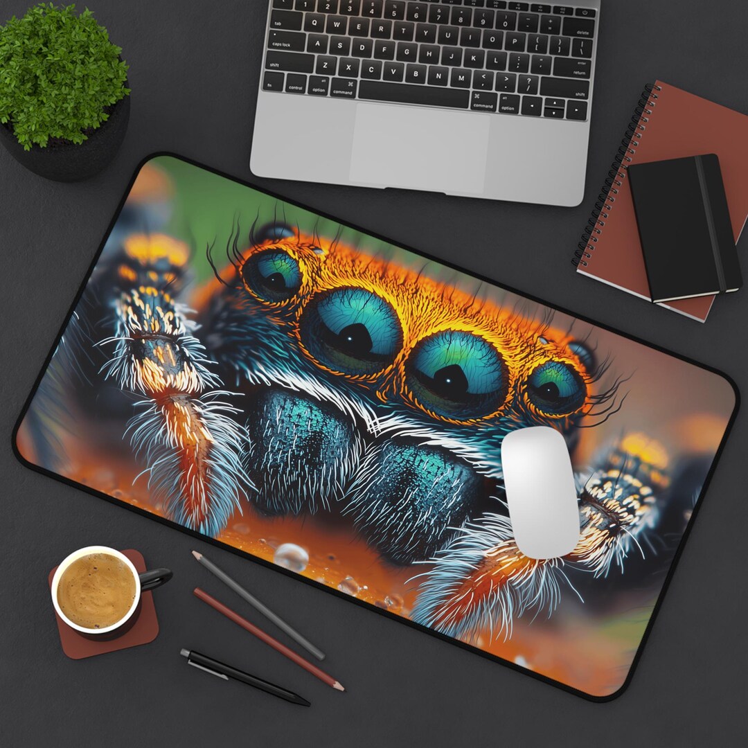 Spider Mat Insect Extreme Close-up Spider Desk Mat - Insect Mouse Pad, Arachnid Gift for ...