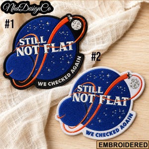 Artemis II Broderad Tygmärke, Fortfarande Inte Platt Vi Kontrollerade, NASA Space Enthusiast Gåva