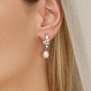 Natural Pearl Diamond Earrings,Crystal Bridal Earrings,Pearl Drop Earrings,Silver Leaf Diamond EarringsFreshwater Pearl Wedding Earrings