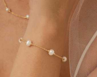 Natural Freshwater Pearl Bracelet,Real Pearl Gold Bracelet,Dainty Pearl Beaded Bracelet,Bridesmaid Gift,Mothers day Gift,Adjustable Bracelet