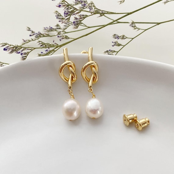 Orecchini Pendenti A Nodo D'Amore Con Perla – Dorati, In Rame, Lunghi 2,5 Cm – Regalo Per Donna, Damigella - 4