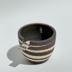 Handmade Marbled Ashtray W Platform Notch | Marbled Black and White
