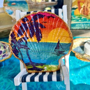 Beach Sunset collection  decorative shells that make great soap dishes, ring holders, or decorations for you home, office, or event.