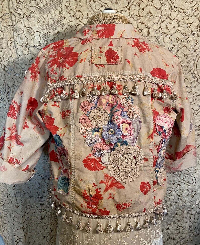 Light French Beige Cute Flower Pattern Button Up Fleece Jacket