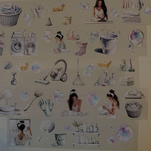 Könnte beinhalten: Eine Sammlung von Aquarell-Illustrationen mit Reinigungsmitteln, Wäscheartikeln und Frauen bei verschiedenen Reinigungsarbeiten. Die Illustrationen sind in einem leichten, verspielten Stil gehalten und beinhalten Gegenstände wie einen Staubsauger, einen Besen, einen Eimer, eine Waschmaschine und einen Wäschekorb.