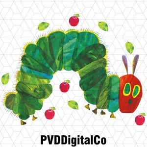 Może przedstawiać: Zielony gąsienica z czerwoną głową i żółtymi oczami pełznie po białym tle z czerwonymi jabłkami. Gąsienica jest zwinięta w kształt koła. Tło to biały wzór plastra miodu.