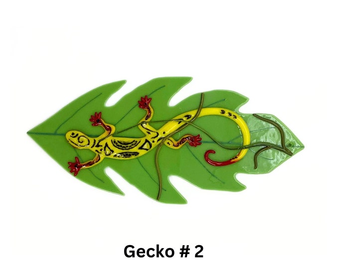 Gecko on a leaf fused glass art