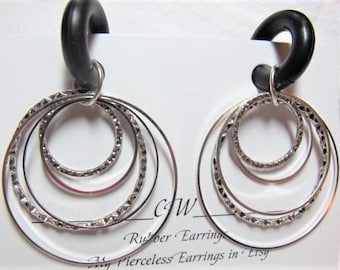 Five silver Rings Pierceless Rubber Earrings pr