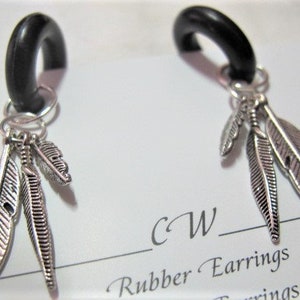 Three Feathers Non-Pierced Rubber Earrings pr