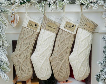 Medias navideñas tejidas con grabado: decoración navideña familiar personalizada