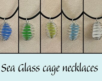 Collier cage en verre de mer